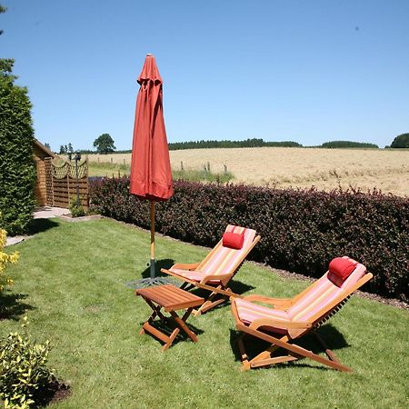 Cozy Holiday Home In Noville With Private Terrace Luzery Zewnętrze zdjęcie