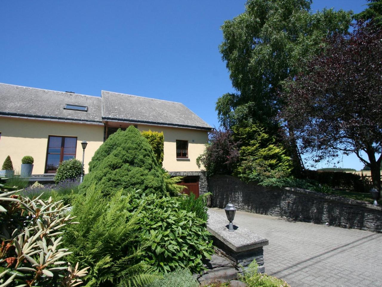 Cozy Holiday Home In Noville With Private Terrace Luzery Zewnętrze zdjęcie