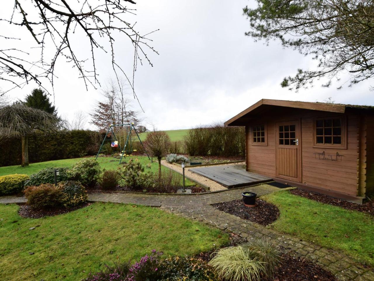 Cozy Holiday Home In Noville With Private Terrace Luzery Zewnętrze zdjęcie